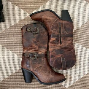 Dingo brown heeled buckle strap cowboy boots
